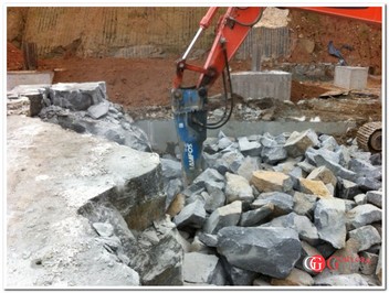 FOTO DESMONTE DE ROCHA